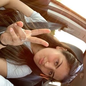 Meet your Posher, Madina